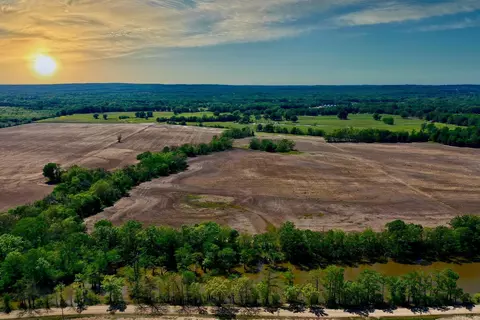 000 Low Water Bridge Rd, Bradford, AR 72020