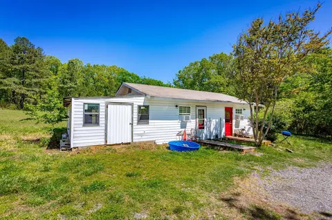 Exterior - 603 Razorback Dr, Clinton, AR 72031 photo 5 of 6