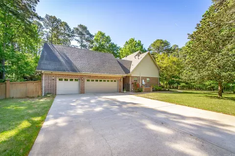 Exterior - 84 Windsong Dr, Cabot, AR 72023 photo 4 of 6