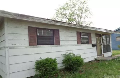 2101 Muldrow Dr, North Little Rock, AR 72117