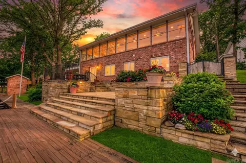 391 Housley Pt, Hot Springs, AR 71913