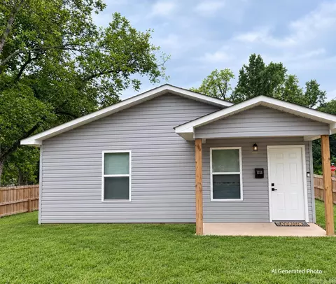 1733 Caddo St, Arkadelphia, AR 71923