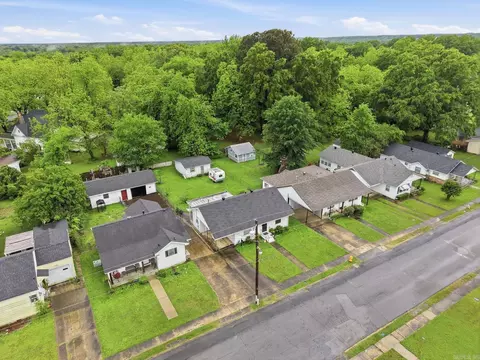 626 W Maple St, Benton, AR 72015 photo 30