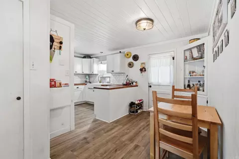 626 W Maple St, Benton, AR 72015 photo 7