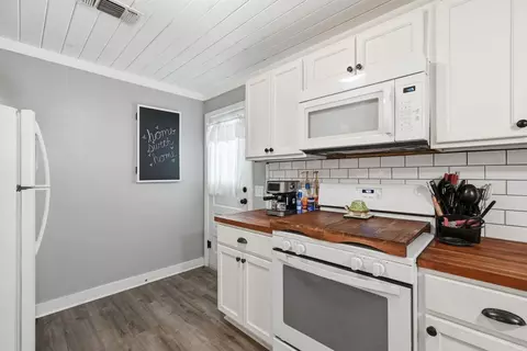 626 W Maple St, Benton, AR 72015 photo 12