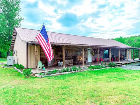 1139 Fayes Frst, Clinton, AR 72031