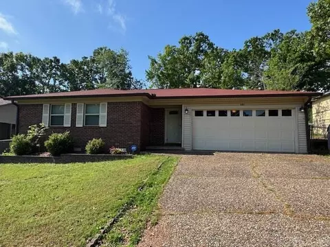 501 Melanie Dr, North Little Rock, AR 72118