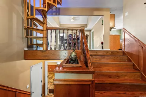 Entry Way - 3075 Sassy Rd, Conway, AR 72034 photo 2 of 7