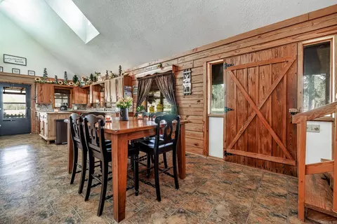 Dining - 263 Jenkins Ln, Malvern, AR 72104 photo 2 of 2