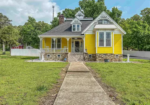 432 E Hwy 62, Yellville, AR 72687