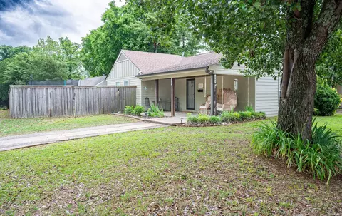 1704 Magnolia Ave, Little Rock, AR 72202