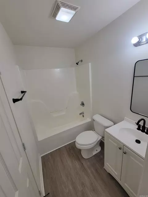 Bath - 1037 Tori Ln, Beebe, AR 72012 photo 5 of 6