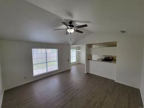 Living - 1037 Tori Ln, Beebe, AR 72012 photo 2 of 4