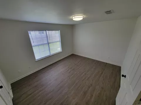 Bedroom - 1037 Tori Ln, Beebe, AR 72012 photo 2 of 8