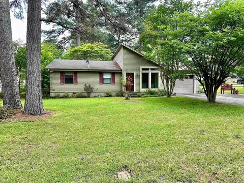706 East St, White Hall, AR 71602