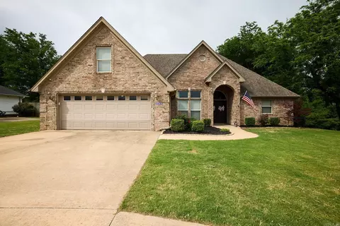 2705 Durango Dr, Benton, AR 72019
