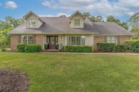 2506 Nix Lake Dr, Jonesboro, AR 72404