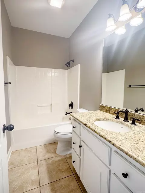Bath - 1432 Angel Dr, Alexander, AR 72002 photo 4 of 4