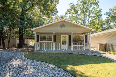 207 Kleinshore Rd, Hot Springs, AR 71913