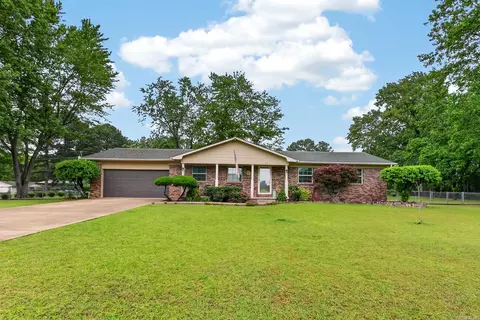 32 Mark Lynn Cir, Cabot, AR 72023