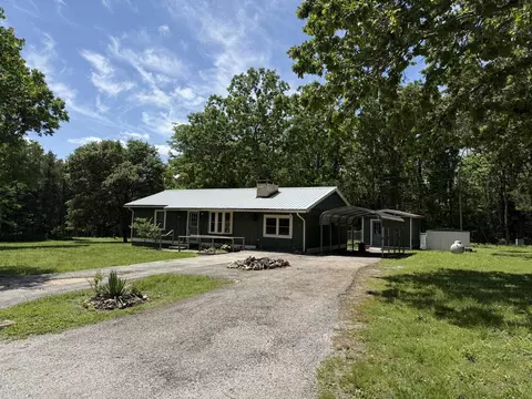 2008 Parkway Ct, Horseshoe Bend, AR 72512