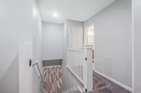 Entry Way - 9 Whispering Dr, Alexander, AR 72002 photo 2 of 2