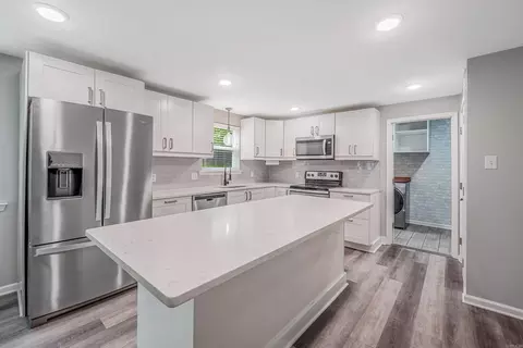 Kitchen - 9 Whispering Dr, Alexander, AR 72002 photo 1 of 4