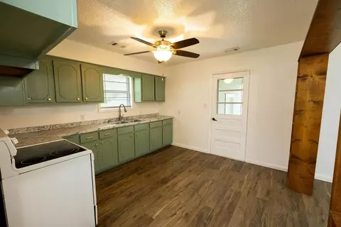 409 S 2nd St, Ravenden, AR 72459 photo 10