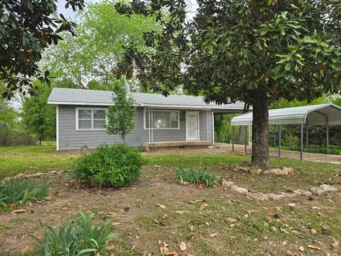 409 S 2nd St, Ravenden, AR 72459