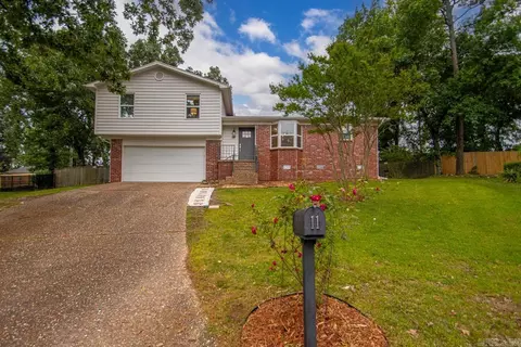 11 Coral Ct, Little Rock, AR 72212
