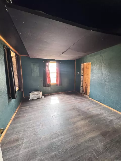 1114 S Cherry St, Altus, AR 72821 photo 10