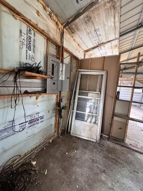 1114 S Cherry St, Altus, AR 72821 photo 19