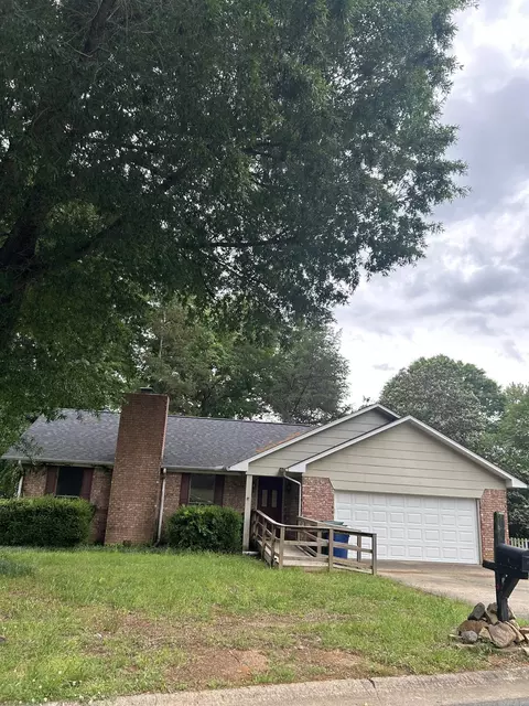 11 Kensington Dr, Conway, AR 72034