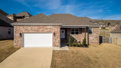 17109 Willow Creek Dr, Sherwood, AR 72120