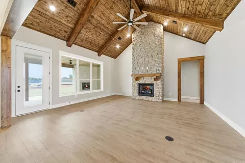 Living - 10 Scheffler Cv, Cabot, AR 72023 photo 1 of 6