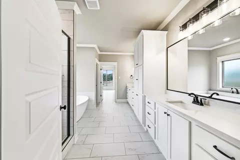 Entry Way - 10 Scheffler Cv, Cabot, AR 72023 photo 4 of 5