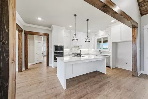 Kitchen - 10 Scheffler Cv, Cabot, AR 72023 photo 1 of 8