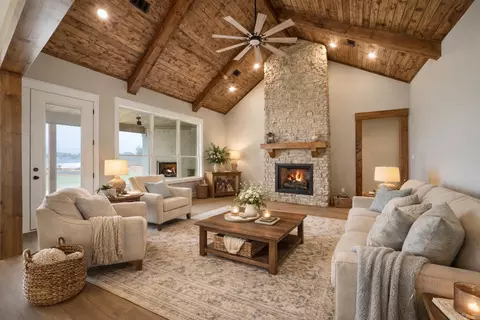 Living - 10 Scheffler Cv, Cabot, AR 72023 photo 2 of 6