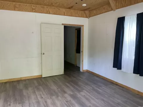 Bedroom - 669 Fraser St, Clinton, AR 72031 photo 1 of 2