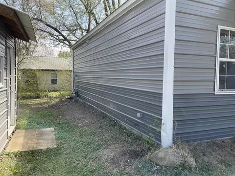 Exterior - 669 Fraser St, Clinton, AR 72031 photo 2 of 4