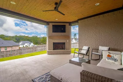 Exterior - 838 Belle Grove Loop, Benton, AR 72019 photo 7 of 14