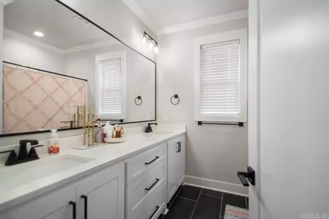 Entry Way - 838 Belle Grove Loop, Benton, AR 72019 photo 4 of 4