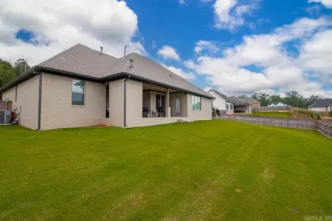 Exterior - 838 Belle Grove Loop, Benton, AR 72019 photo 6 of 14