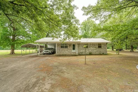 536 Old Railroad Rd, Searcy, AR 72143