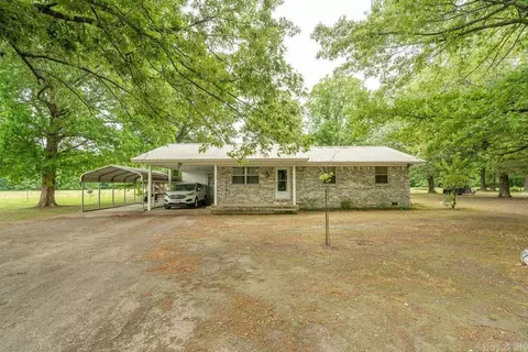 536 Old Railroad Rd, Searcy, AR 72143