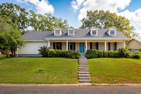 3105 Echo Valley Dr, Little Rock, AR 72227