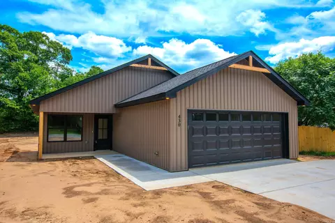 430 Main St, Bauxite, AR 72011
