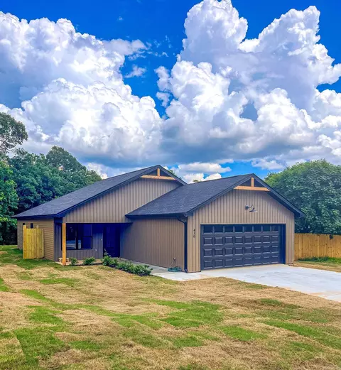 430 Main St, Bauxite, AR 72011