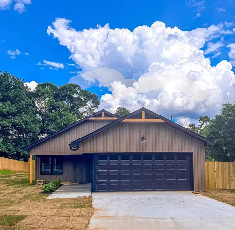 Exterior - 430 Main St, Bauxite, AR 72011 photo 2 of 10