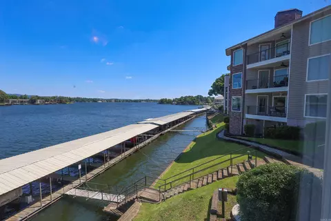 101 Long Island Dr #102, Hot Springs, AR 71913
